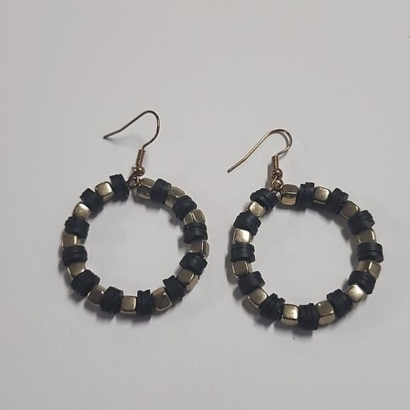 Heishi Bead Hoop Earrings - Picture 1 of 1